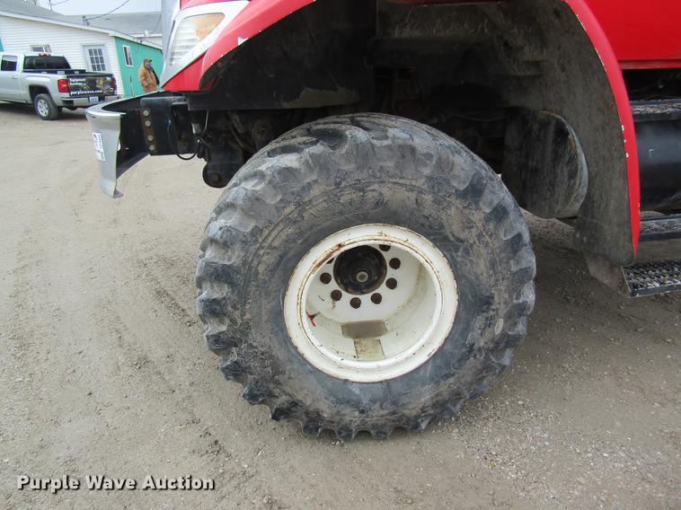 image for item DC4432 2007 International 7400 applicator truck