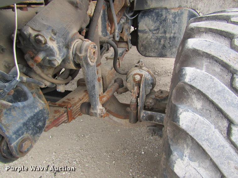 image for item DC4432 2007 International 7400 applicator truck