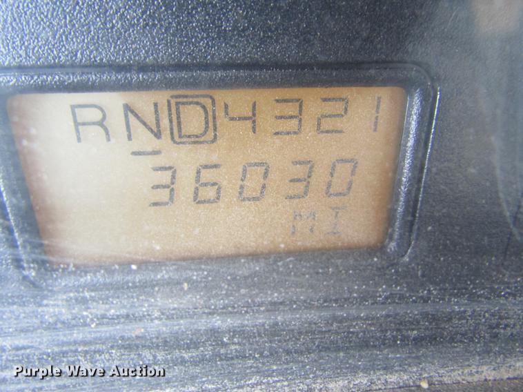 image for item DC4432 2007 International 7400 applicator truck