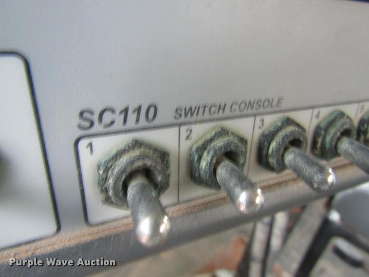 image for item DC4432 2007 International 7400 applicator truck