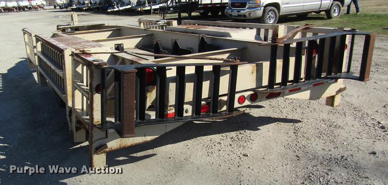 image for item DC4461 1999 Behnke sprayer trailer