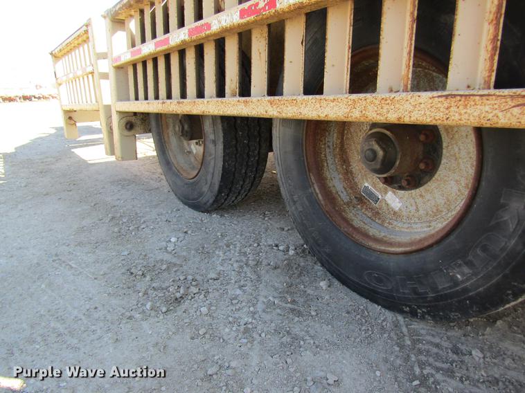 image for item DC4461 1999 Behnke sprayer trailer