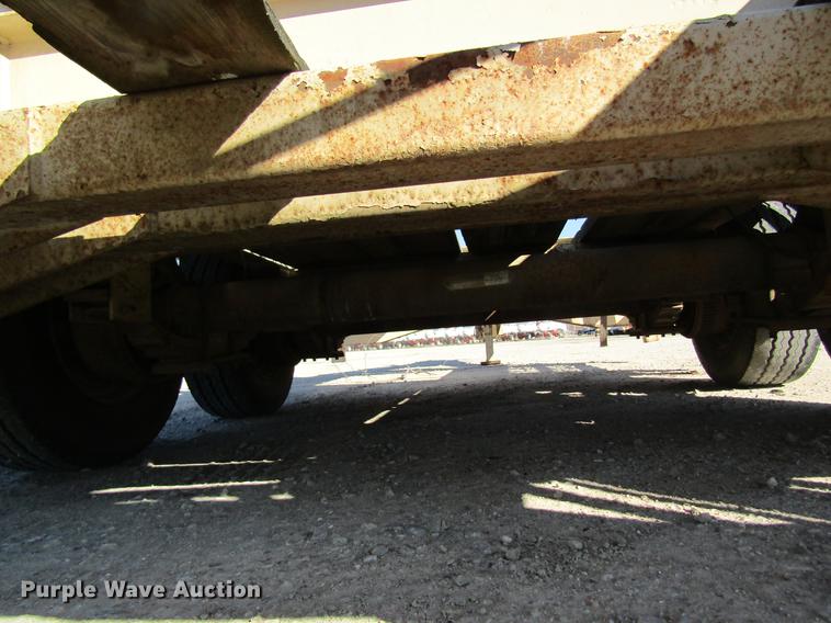 image for item DC4461 1999 Behnke sprayer trailer