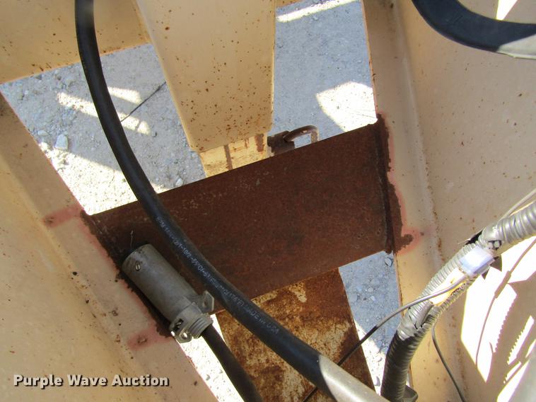 image for item DC4461 1999 Behnke sprayer trailer