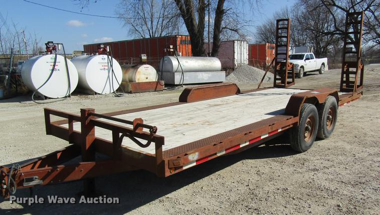 image for item DC4463 1998 Mitsubishi Motor utility trailer