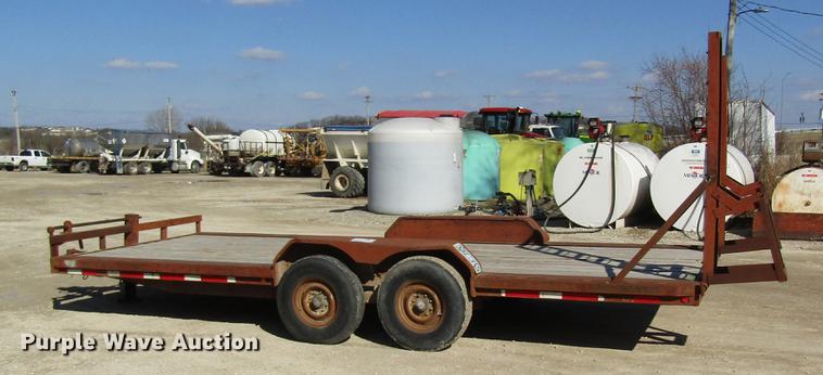 image for item DC4463 1998 Mitsubishi Motor utility trailer