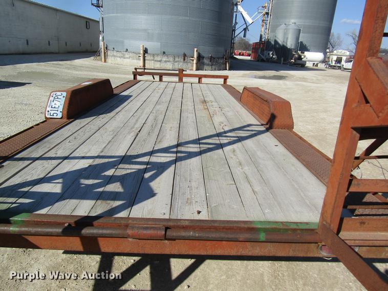 image for item DC4463 1998 Mitsubishi Motor utility trailer