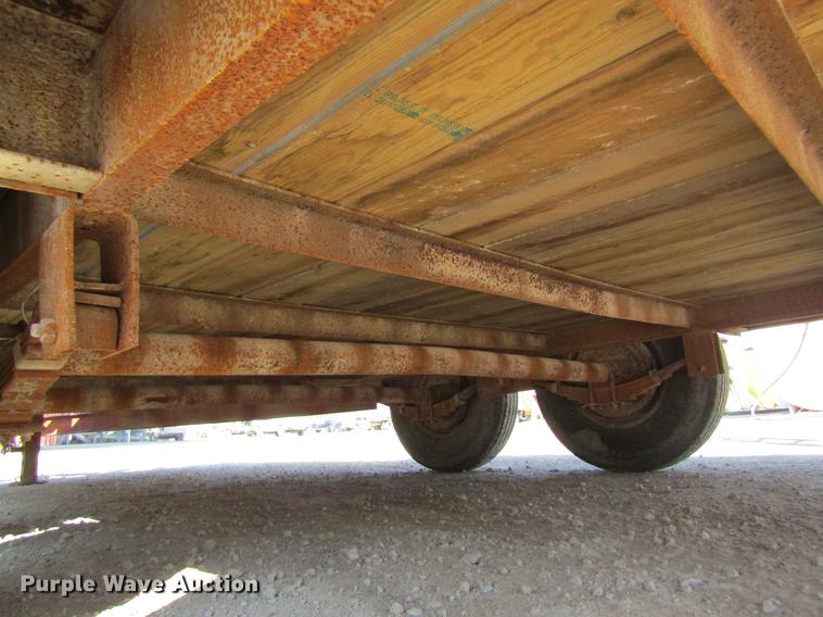 image for item DC4463 1998 Mitsubishi Motor utility trailer