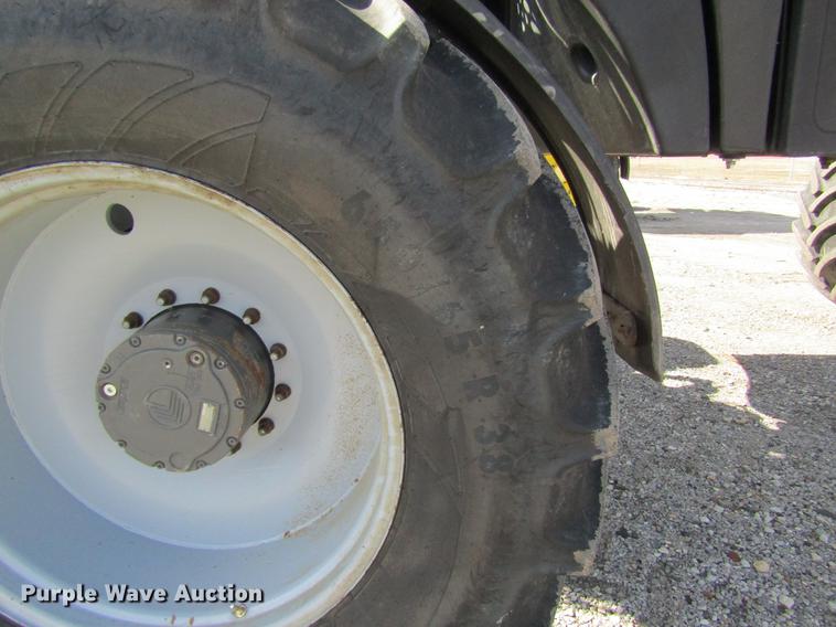 image for item DC4484 2013 Ag-Chem RoGator RG1100 self-propelled dry spreader applicator