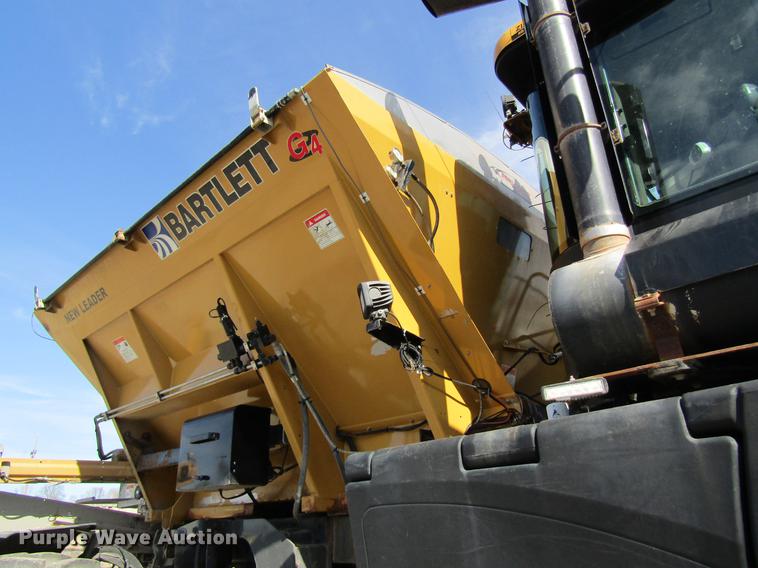 image for item DC4484 2013 Ag-Chem RoGator RG1100 self-propelled dry spreader applicator