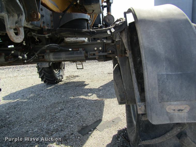 image for item DC4484 2013 Ag-Chem RoGator RG1100 self-propelled dry spreader applicator