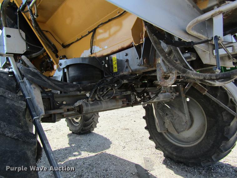 image for item DC4484 2013 Ag-Chem RoGator RG1100 self-propelled dry spreader applicator