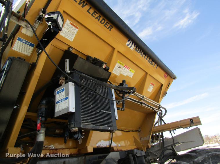 image for item DC4484 2013 Ag-Chem RoGator RG1100 self-propelled dry spreader applicator