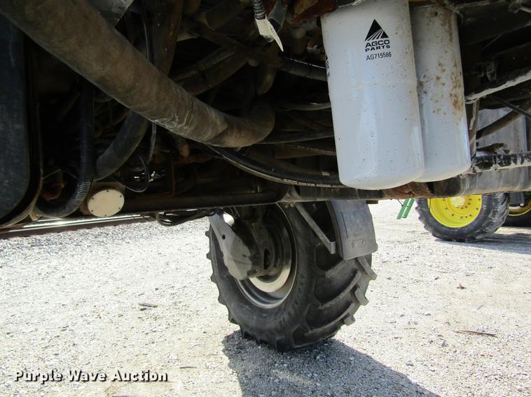 image for item DC4484 2013 Ag-Chem RoGator RG1100 self-propelled dry spreader applicator