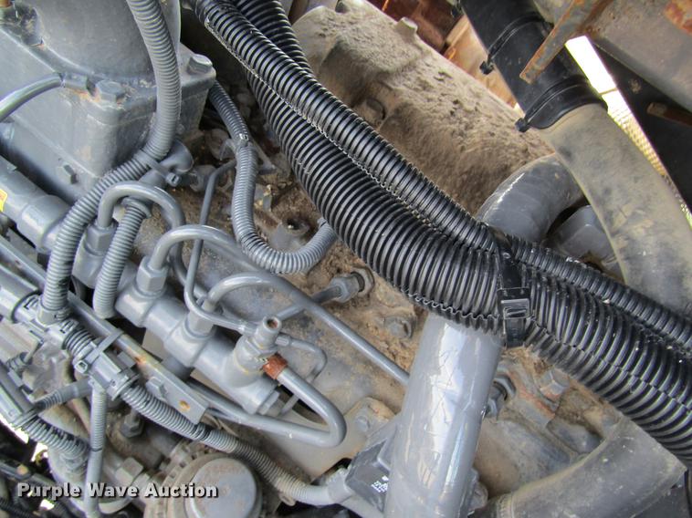 image for item DC4484 2013 Ag-Chem RoGator RG1100 self-propelled dry spreader applicator