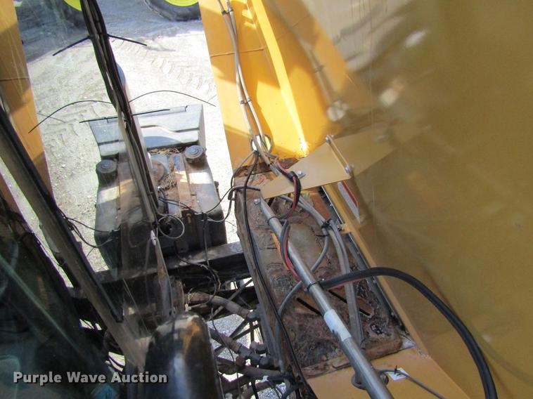 image for item DC4484 2013 Ag-Chem RoGator RG1100 self-propelled dry spreader applicator