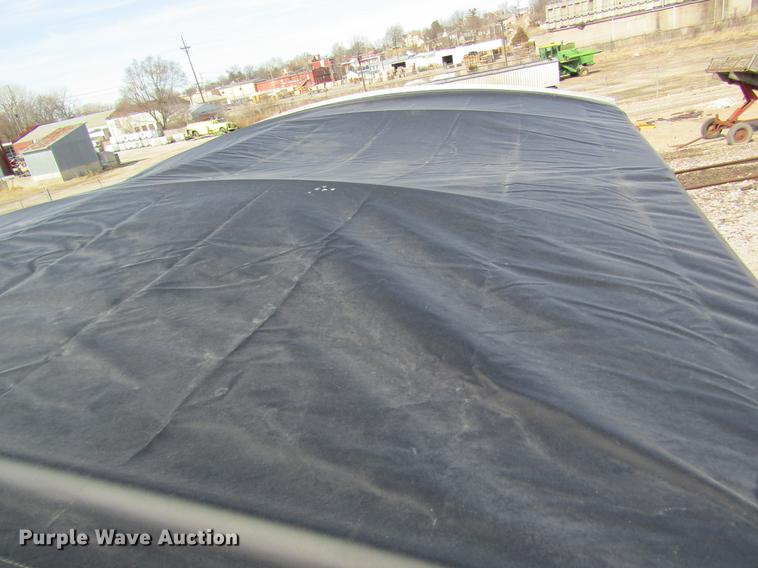 image for item DC4484 2013 Ag-Chem RoGator RG1100 self-propelled dry spreader applicator