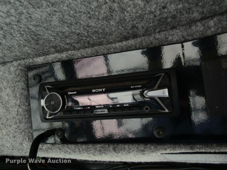 image for item DC4484 2013 Ag-Chem RoGator RG1100 self-propelled dry spreader applicator