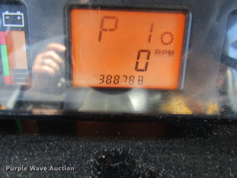 image for item DC4484 2013 Ag-Chem RoGator RG1100 self-propelled dry spreader applicator