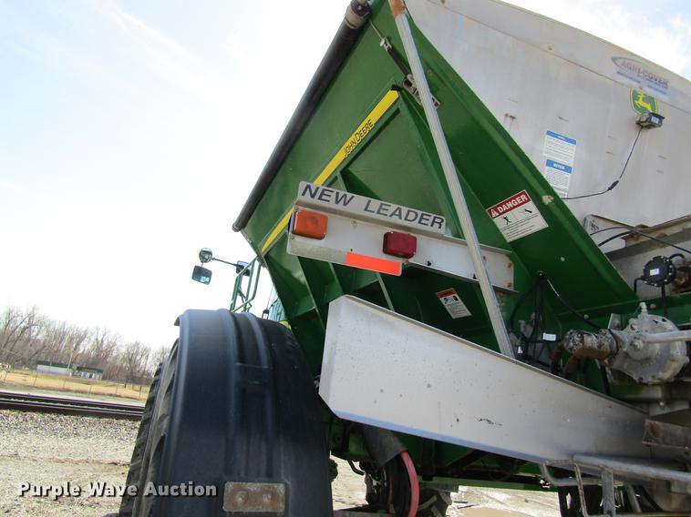 image for item DC4485 2011 John Deere 4930 self-propelled dry spreader applicator