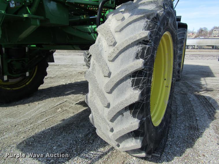 image for item DC4485 2011 John Deere 4930 self-propelled dry spreader applicator