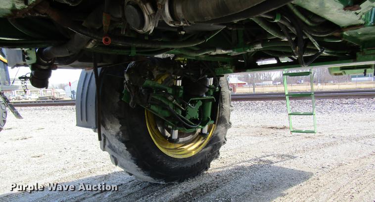 image for item DC4485 2011 John Deere 4930 self-propelled dry spreader applicator