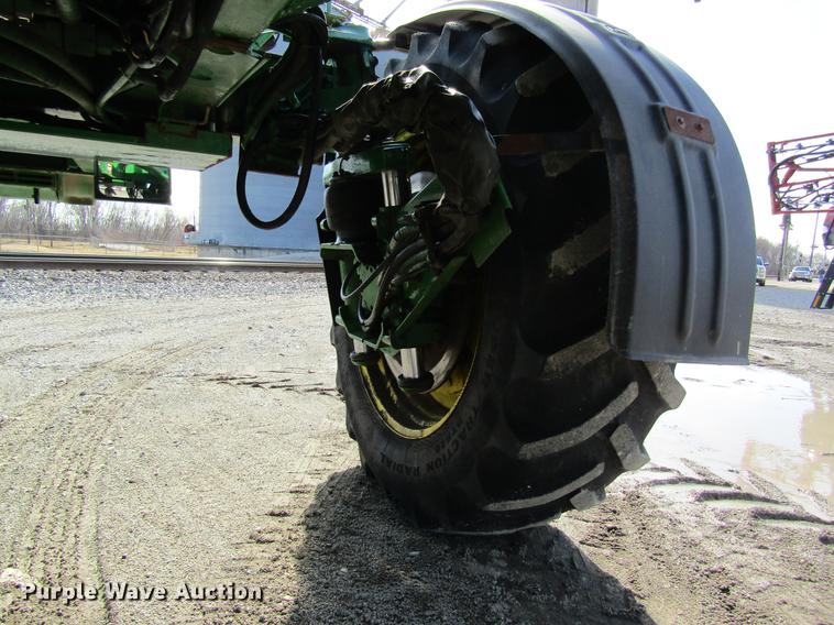 image for item DC4485 2011 John Deere 4930 self-propelled dry spreader applicator
