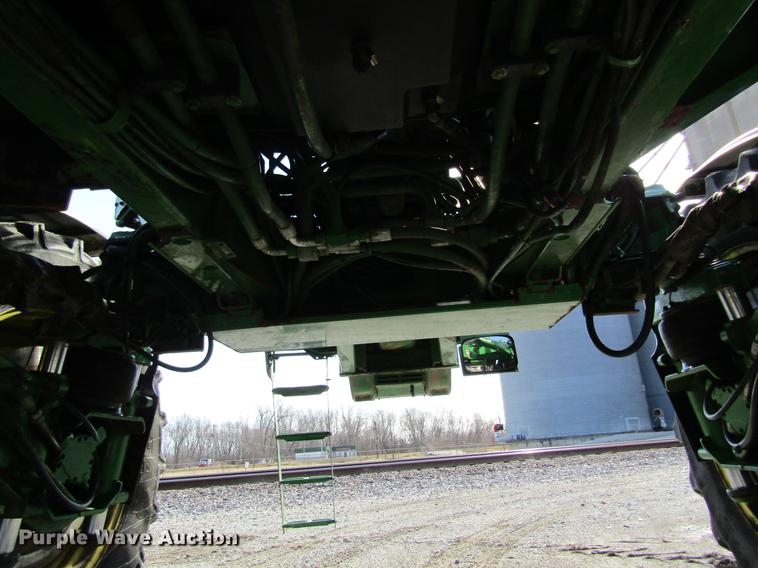 image for item DC4485 2011 John Deere 4930 self-propelled dry spreader applicator