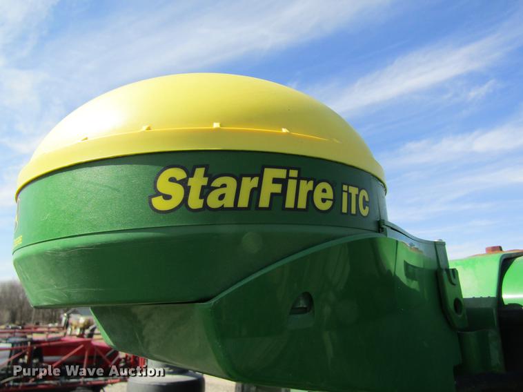 image for item DC4485 2011 John Deere 4930 self-propelled dry spreader applicator