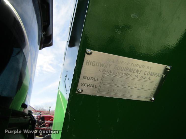 image for item DC4485 2011 John Deere 4930 self-propelled dry spreader applicator