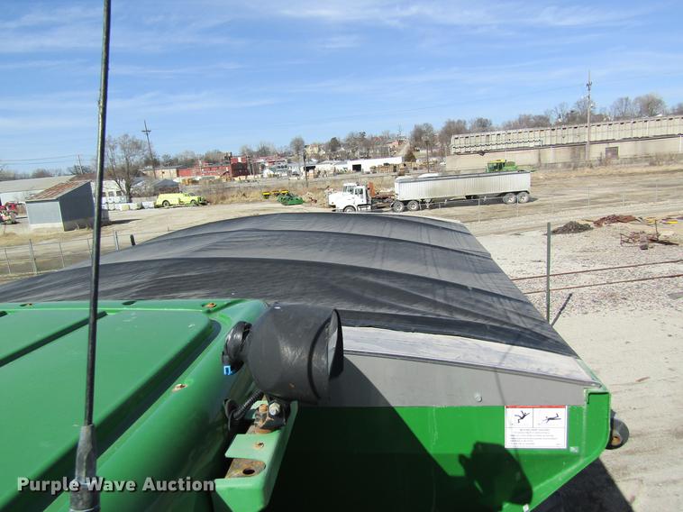 image for item DC4485 2011 John Deere 4930 self-propelled dry spreader applicator