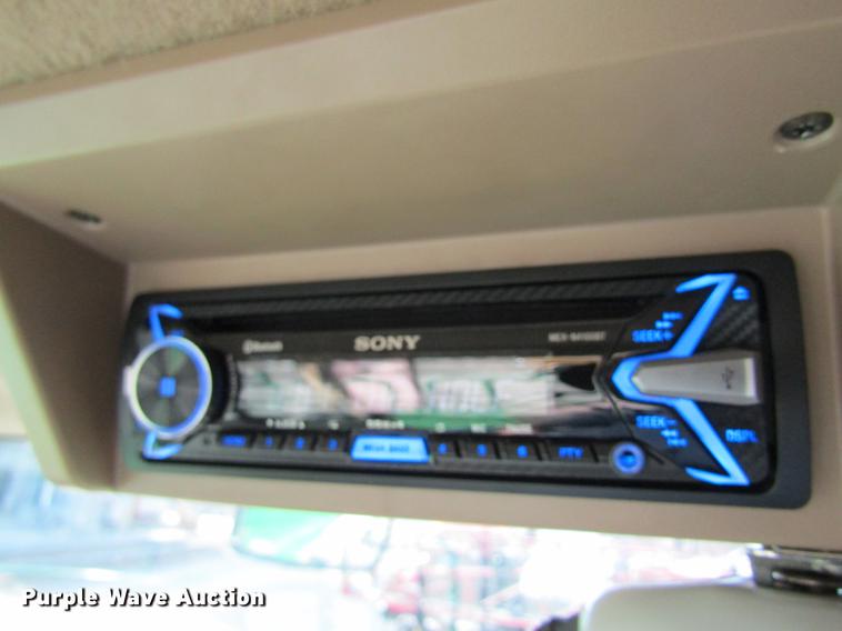 image for item DC4485 2011 John Deere 4930 self-propelled dry spreader applicator