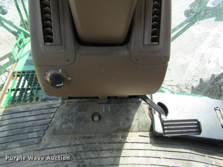 image for item DC4485 2011 John Deere 4930 self-propelled dry spreader applicator