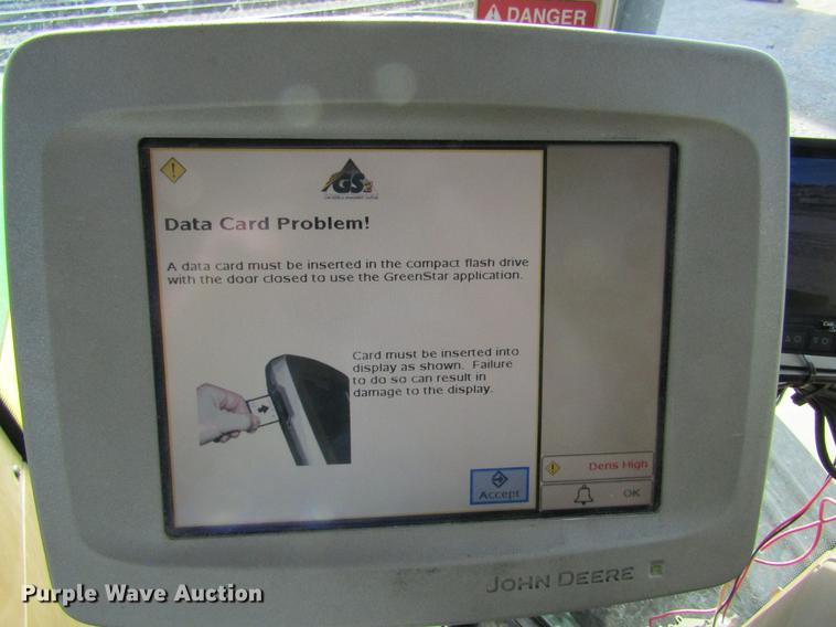 image for item DC4485 2011 John Deere 4930 self-propelled dry spreader applicator