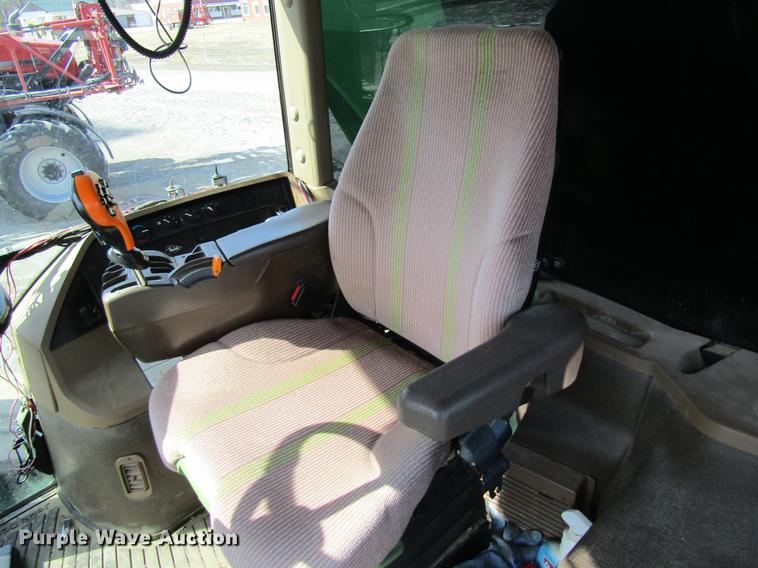 image for item DC4485 2011 John Deere 4930 self-propelled dry spreader applicator