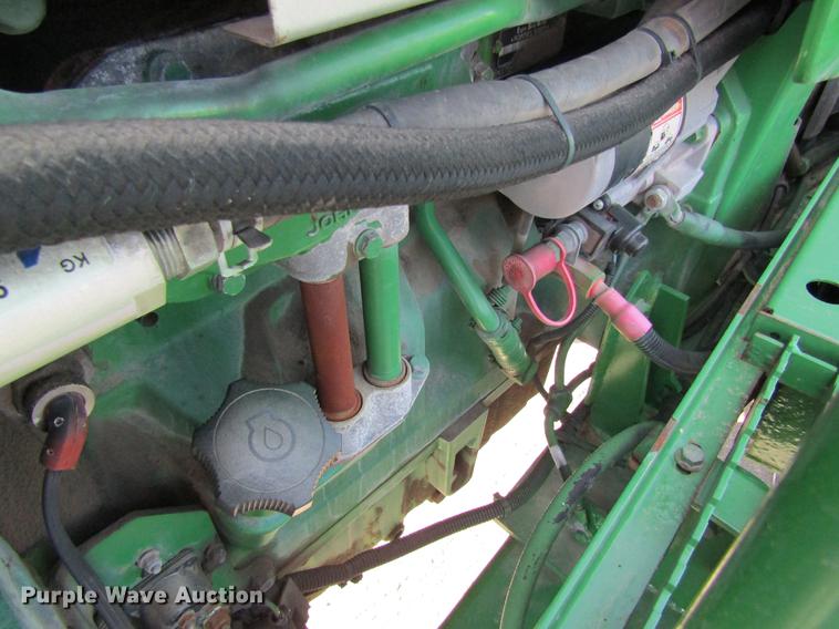 image for item DC4485 2011 John Deere 4930 self-propelled dry spreader applicator