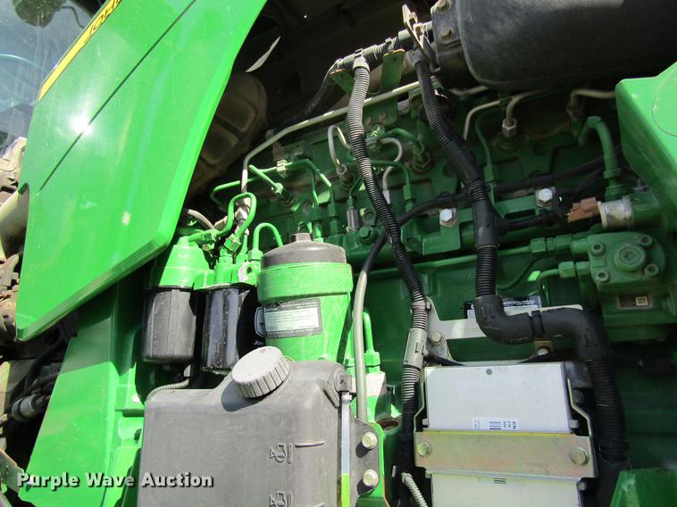 image for item DC4485 2011 John Deere 4930 self-propelled dry spreader applicator