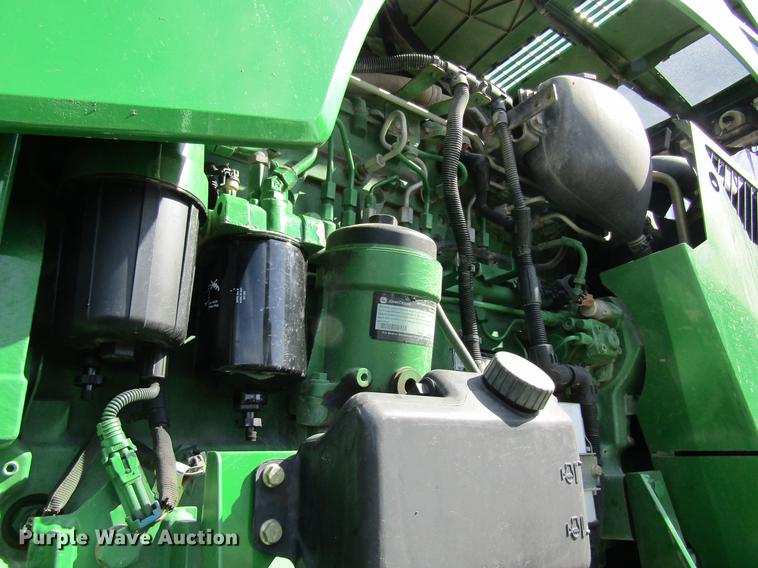 image for item DC4485 2011 John Deere 4930 self-propelled dry spreader applicator