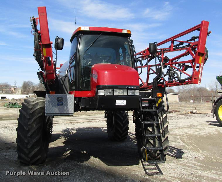 image for item DC4486 2014 Case IH Patriot 3330 self-propelled sprayer