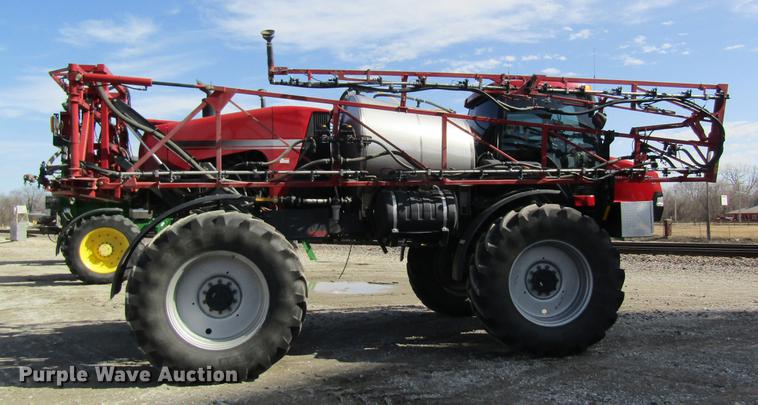 image for item DC4486 2014 Case IH Patriot 3330 self-propelled sprayer