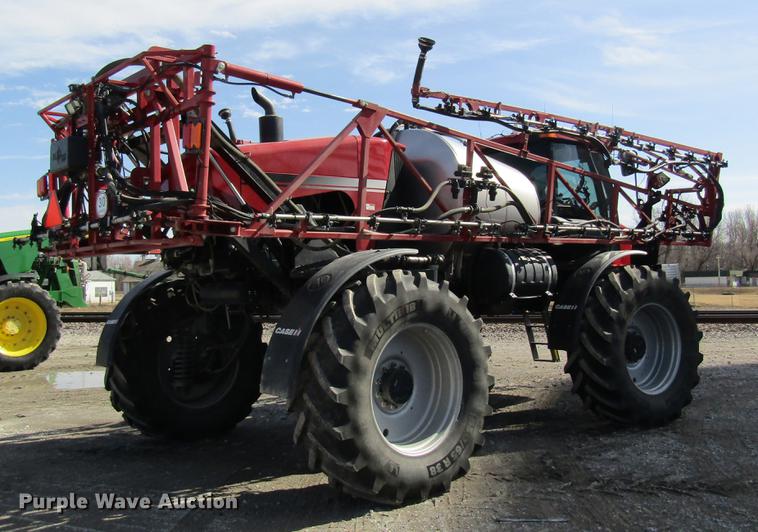image for item DC4486 2014 Case IH Patriot 3330 self-propelled sprayer
