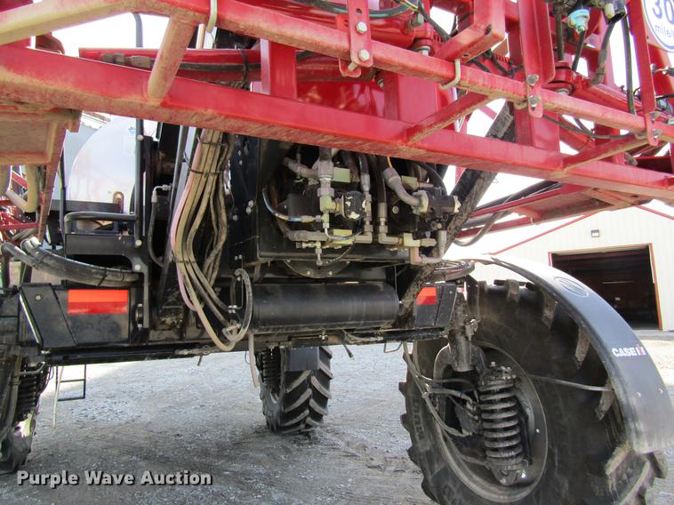 image for item DC4486 2014 Case IH Patriot 3330 self-propelled sprayer