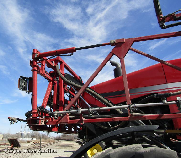 image for item DC4486 2014 Case IH Patriot 3330 self-propelled sprayer