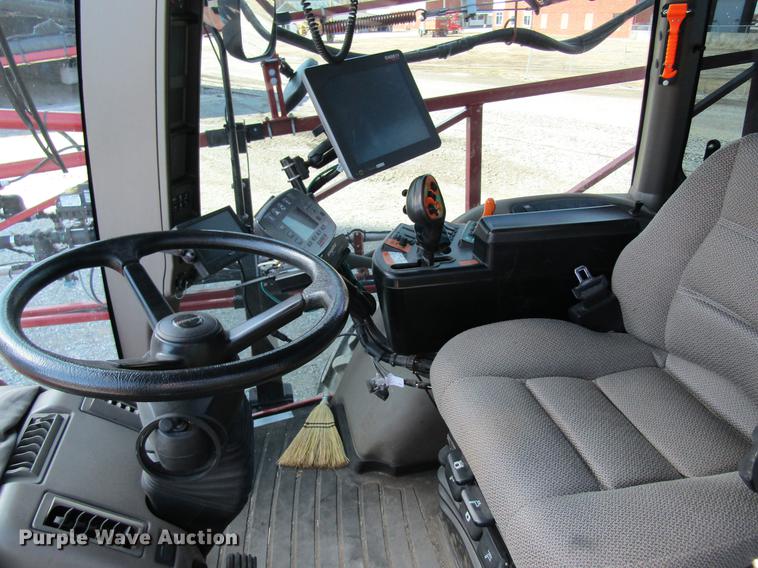 image for item DC4486 2014 Case IH Patriot 3330 self-propelled sprayer