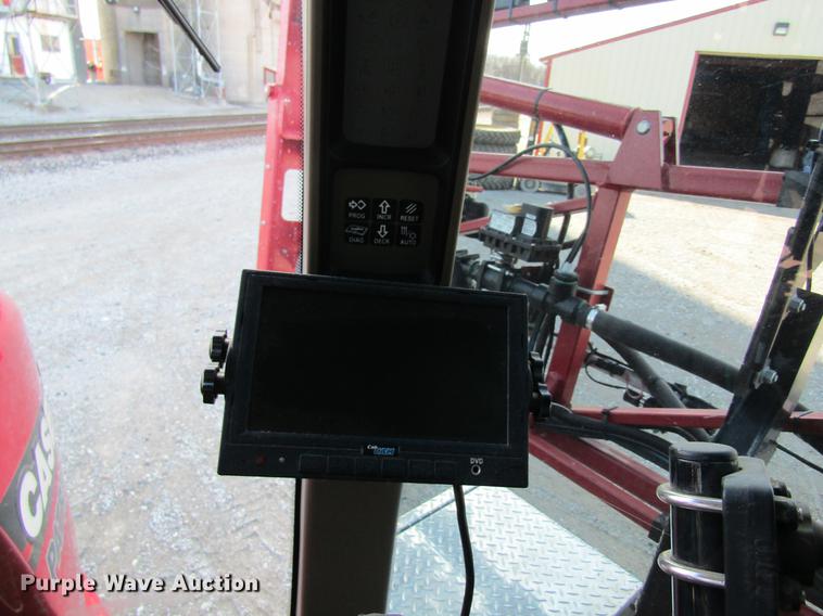 image for item DC4486 2014 Case IH Patriot 3330 self-propelled sprayer