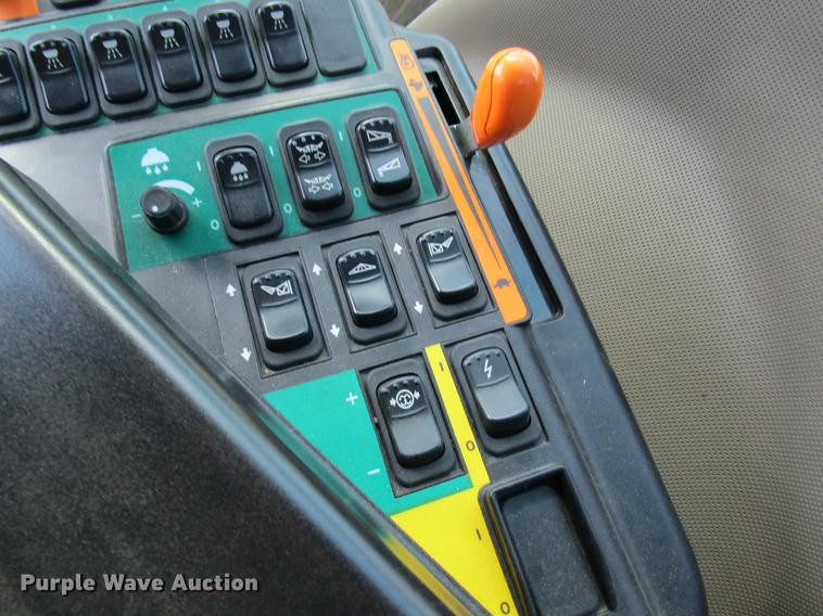 image for item DC4486 2014 Case IH Patriot 3330 self-propelled sprayer