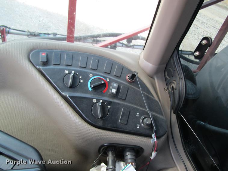 image for item DC4486 2014 Case IH Patriot 3330 self-propelled sprayer