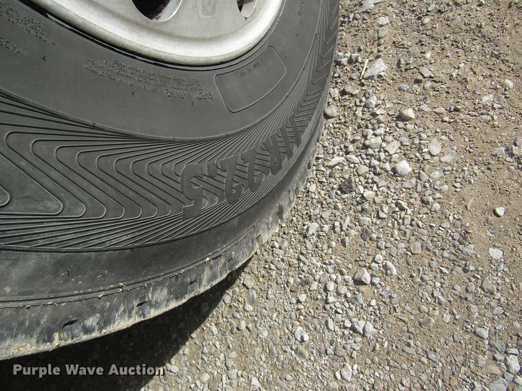 image for item DC4489 2010 Peterbilt 386 semi truck