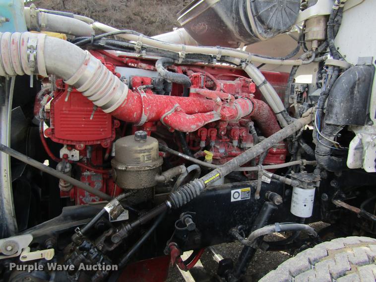 image for item DC4489 2010 Peterbilt 386 semi truck