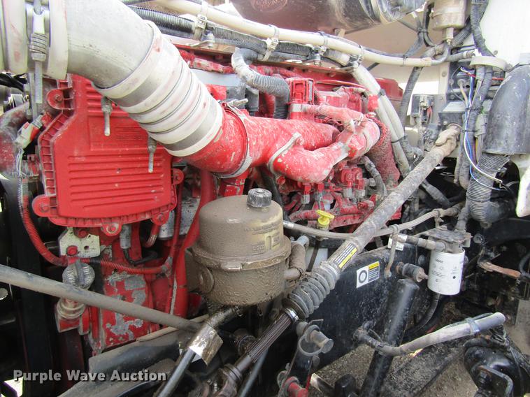 image for item DC4489 2010 Peterbilt 386 semi truck